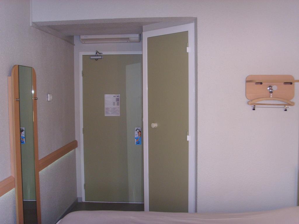 Ibis Budget L'Isle Adam Rum bild
