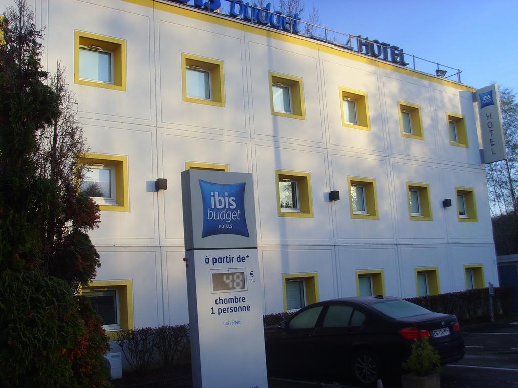 Ibis Budget L'Isle Adam Exteriör bild