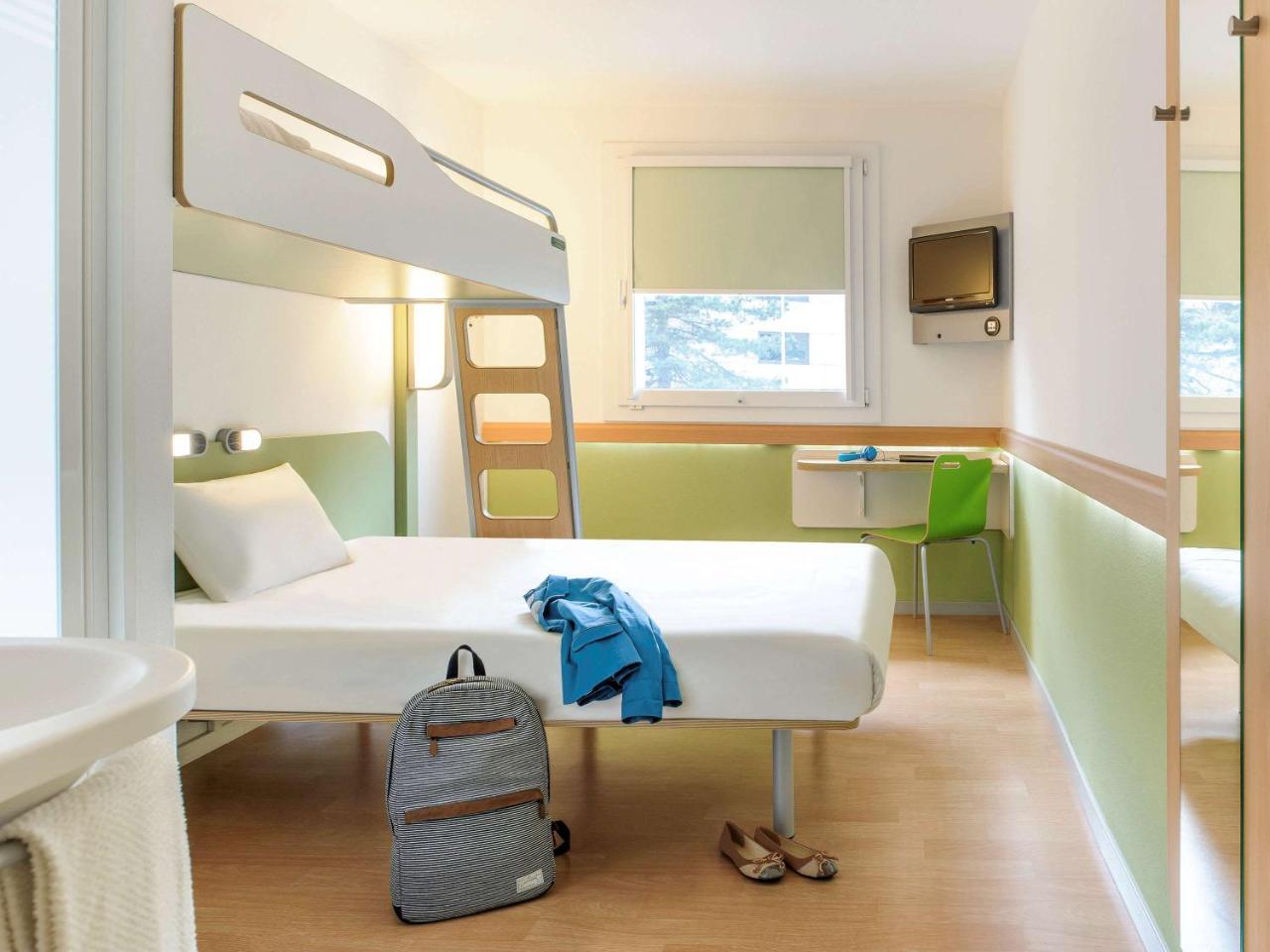 Ibis Budget L'Isle Adam Exteriör bild